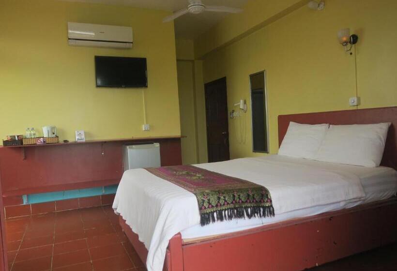 اتاق لوکس, River Dolphin