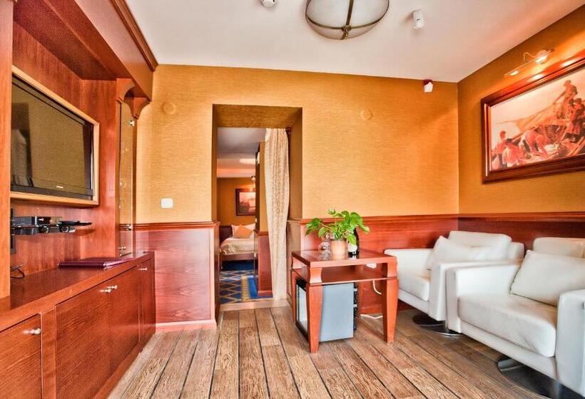 1 Bedroom Deluxe Apartment Sea View, Luxury Sea Residence By Kristina