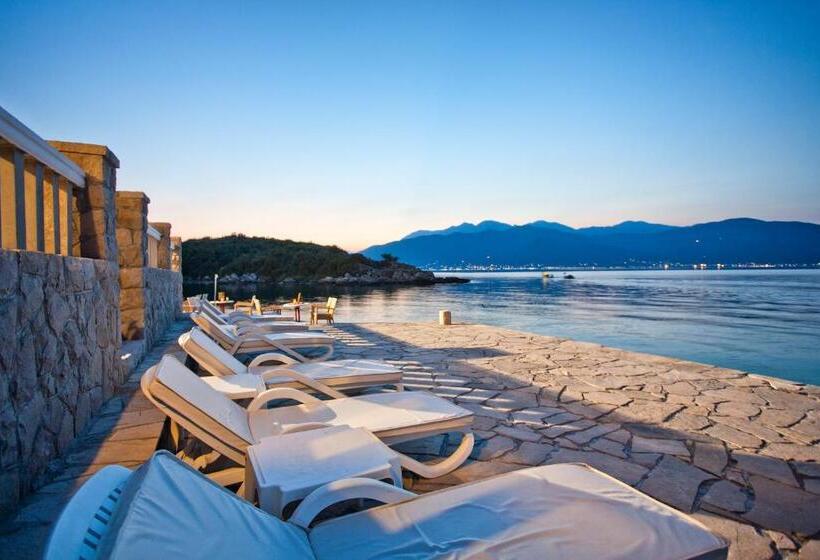 1 Bedroom Deluxe Apartment Sea View, Luxury Sea Residence By Kristina