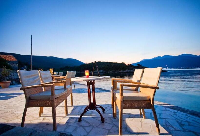 1 Bedroom Deluxe Apartment Sea View, Luxury Sea Residence By Kristina