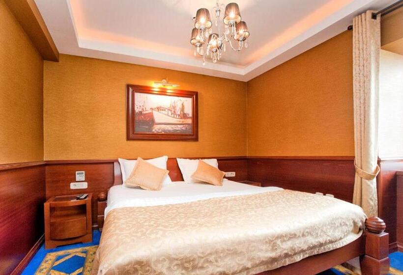 1 Bedroom Deluxe Apartment Sea View, Luxury Sea Residence By Kristina