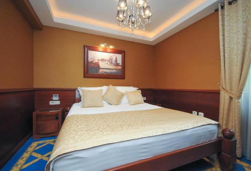 1 Bedroom Deluxe Apartment Sea View, Luxury Sea Residence By Kristina