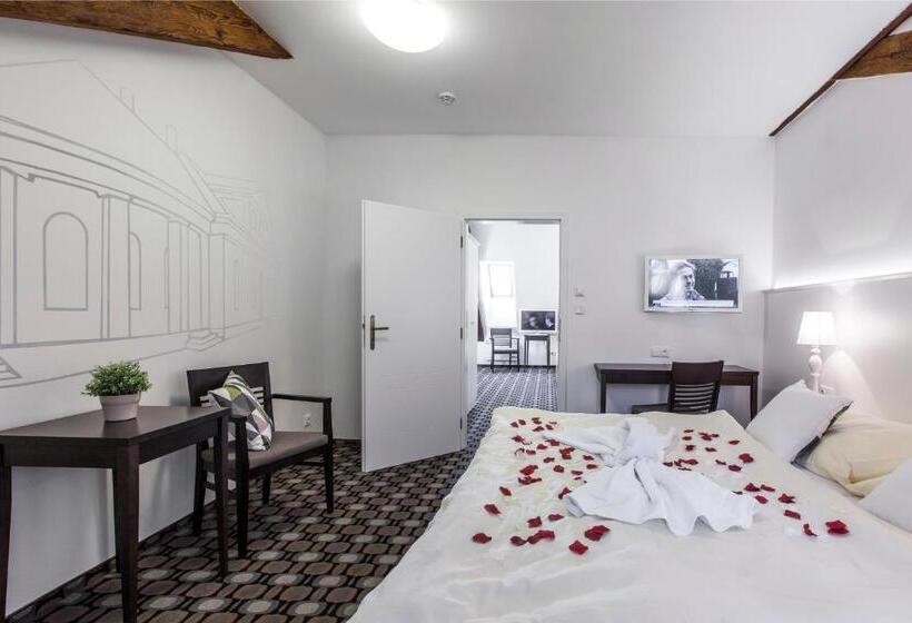 家庭套房, Salety