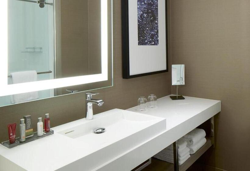 غرفة قياسية سرير كينج, Seattle Marriott Bellevue