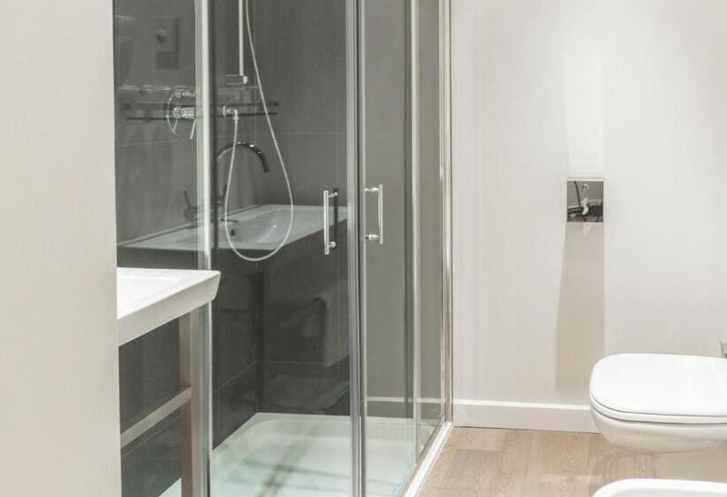 舒适型房间, Tag