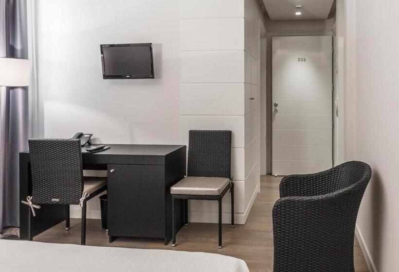 舒适型房间, Tag