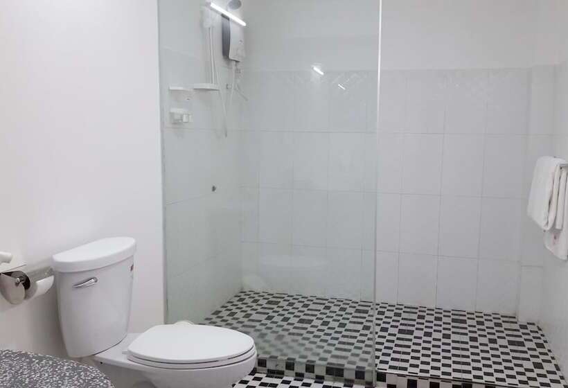 חדר דלוקס, The Flora Boutique