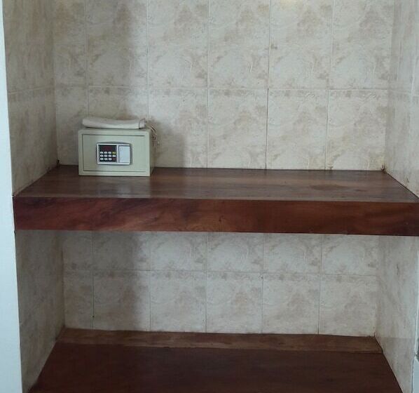 חדר פרמיום, The Flora Boutique