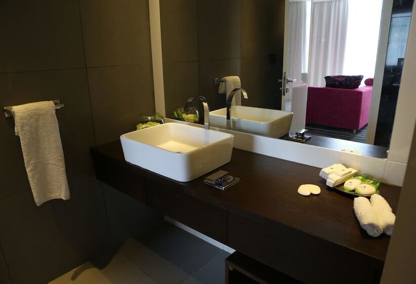 اتاق استاندارد با تراس, Veer Luxury Boutique Hotel & Beach Club