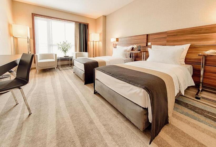 スタンダードルーム, Warsaw Plaza