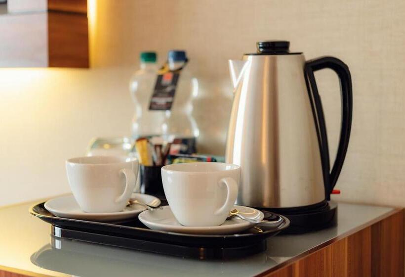 スーペリアールーム, Warsaw Plaza