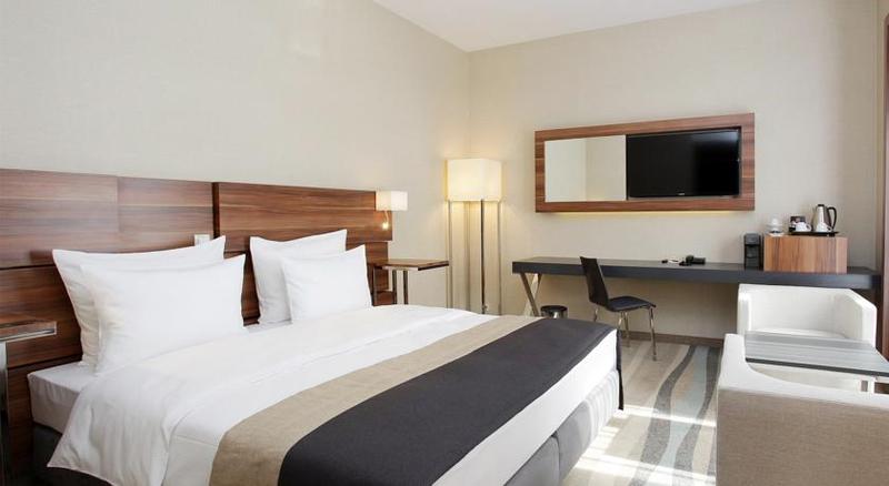 スーペリアールーム, Warsaw Plaza