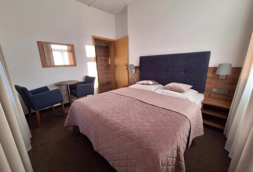 バルコニー付きスタンダードトリプルルーム, Pensjonat Lider