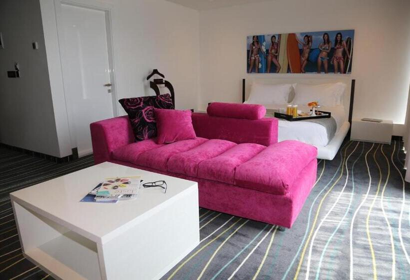 سوئیت جونیور با چشمانداز کوهستان, Veer Luxury Boutique Hotel & Beach Club