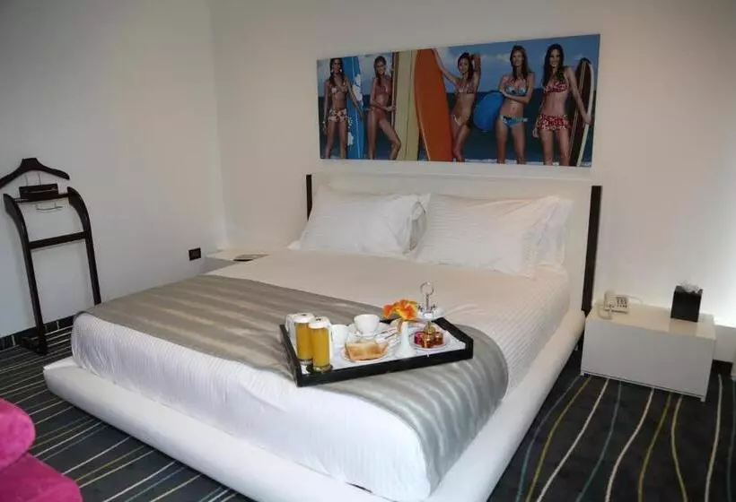 سوئیت جونیور با چشم‌انداز کوهستان, Veer Luxury Boutique Hotel & Beach Club