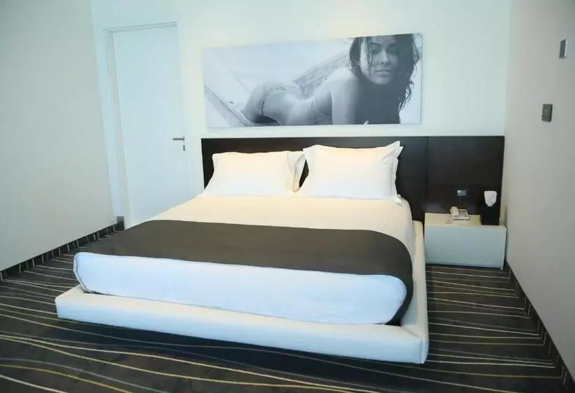 سوییت جونیور با چشم‌انداز دریا, Veer Luxury Boutique Hotel & Beach Club