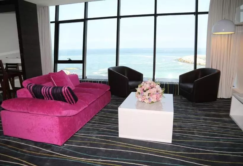 سوییت جونیور با چشم‌انداز دریا, Veer Luxury Boutique Hotel & Beach Club