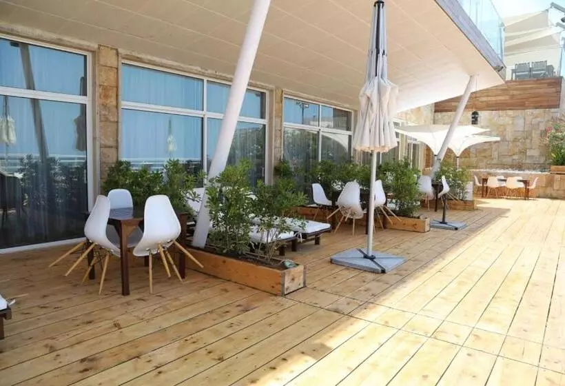 اتاق استاندارد با تراس, Veer Luxury Boutique Hotel & Beach Club