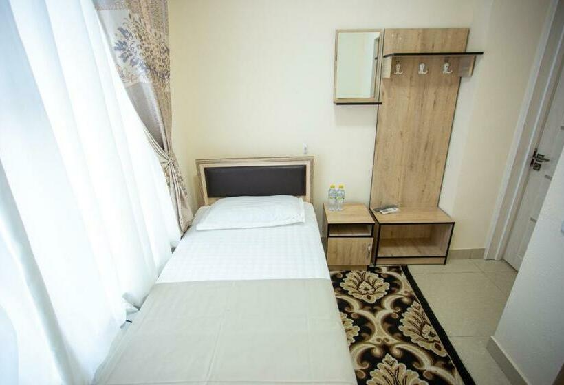 غرفة قياسية فردية, Tiny Art House Near Of Airaport