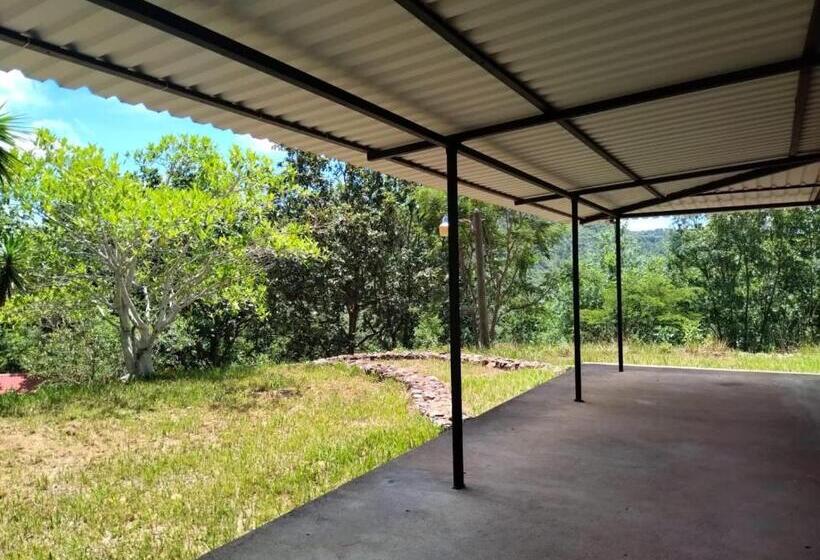 سوییت لوکس, Posada San Lázaro