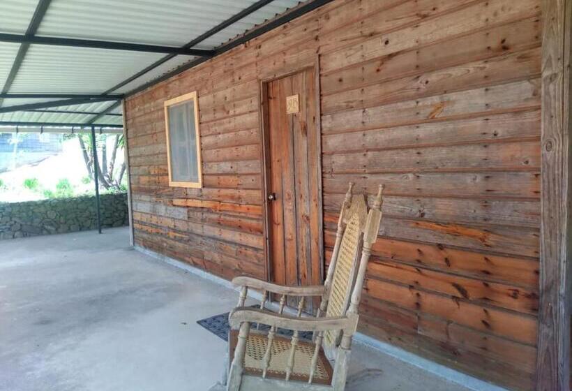 سوییت لوکس, Posada San Lázaro