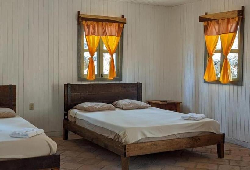 اتاق اکونومی, Posada San Lázaro