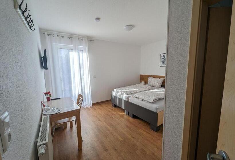 اتاق استاندارد, Pension Victoria