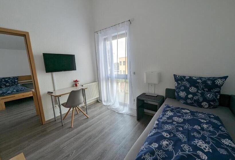 اتاق خانوادگی, Pension Victoria