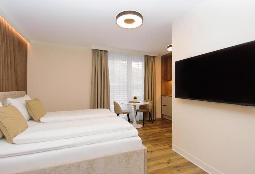 스탠다드 룸, Twentyfour Living