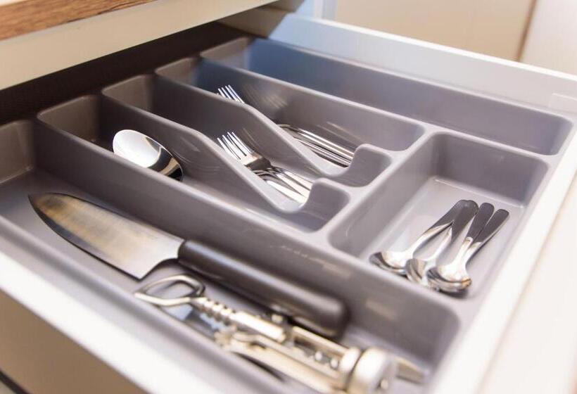 스탠다드 룸, Twentyfour Living