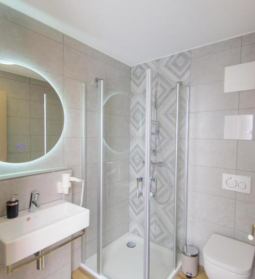 스탠다드 룸, Twentyfour Living