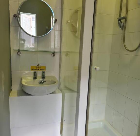 חדר סטנדרט חדר אמבטיה משותף, Hen House