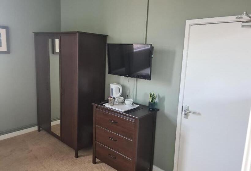 스탠다드 룸 공동 욕실, Hen House