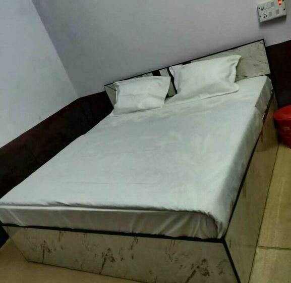 트리플 클래식 룸, Spot On Hotel New Bright