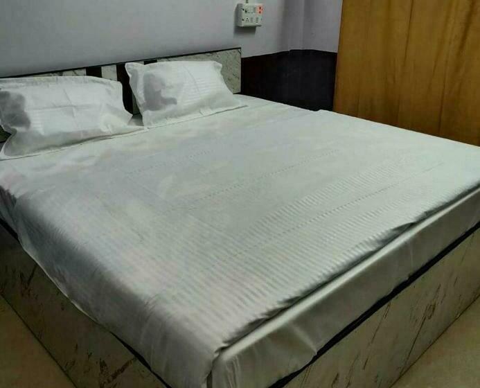 트리플 클래식 룸, Spot On Hotel New Bright