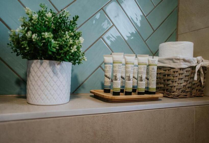 Семейный Номер Вид на Сад, Gyopár Lodge Gyopárosfürdő