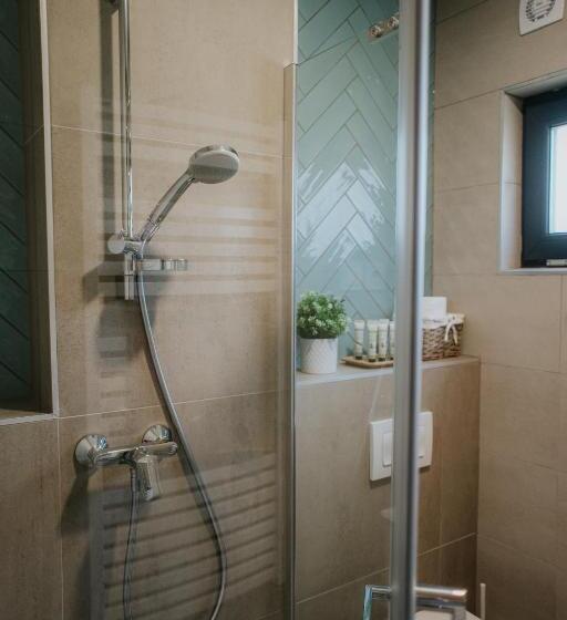 Семейный Номер Вид на Сад, Gyopár Lodge Gyopárosfürdő