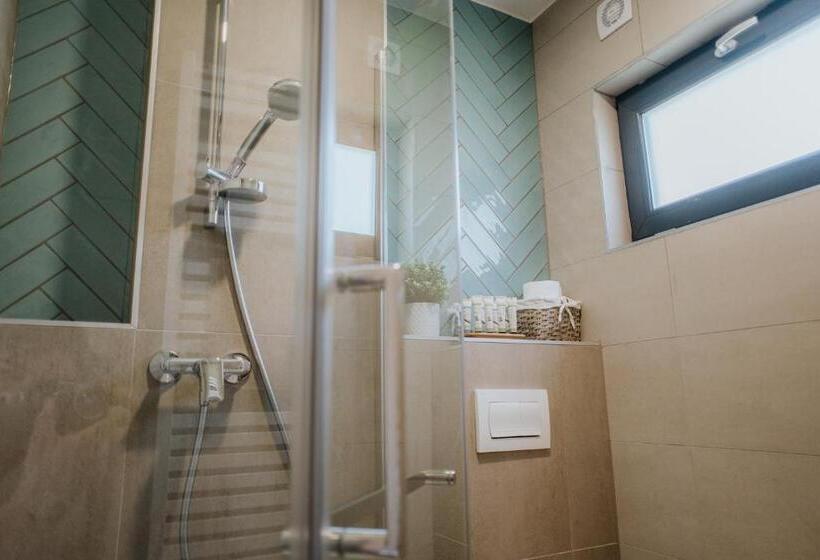 Семейный Номер Вид на Сад, Gyopár Lodge Gyopárosfürdő