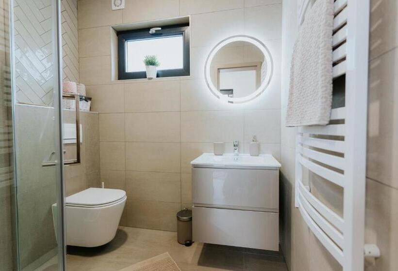 Семейный Номер Вид на Сад, Gyopár Lodge Gyopárosfürdő