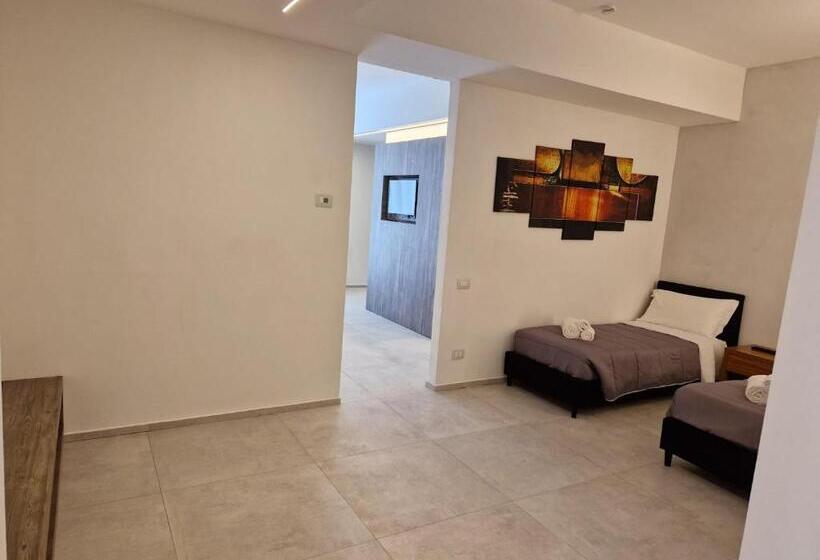 חדר סטנדרט לארבעה, Korè