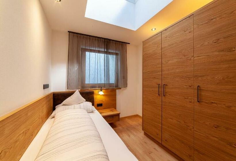 בקתת חדר, Pension Sonnegg