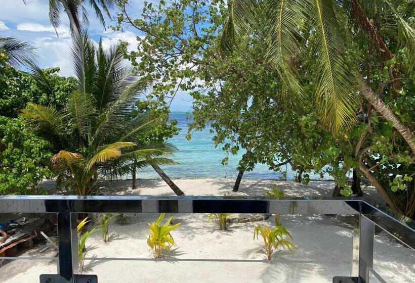 اتاق خانوادگی با چشم‌انداز دریا, Viva Beach Maldives