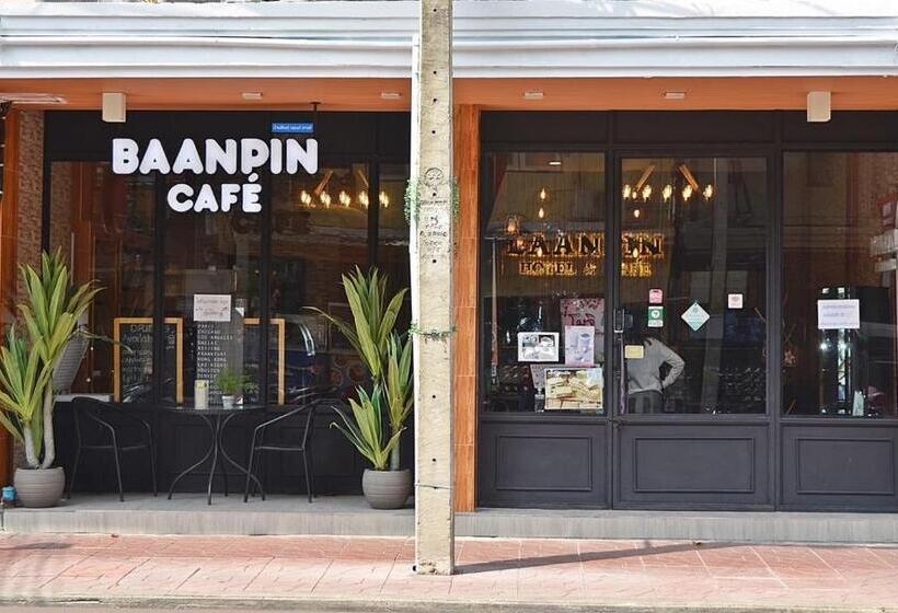 Quarto Estandar, Baanpin Hostel And Cafe