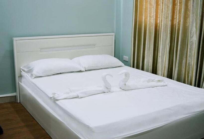 اتاق استاندارد, Baanpin Hostel And Cafe