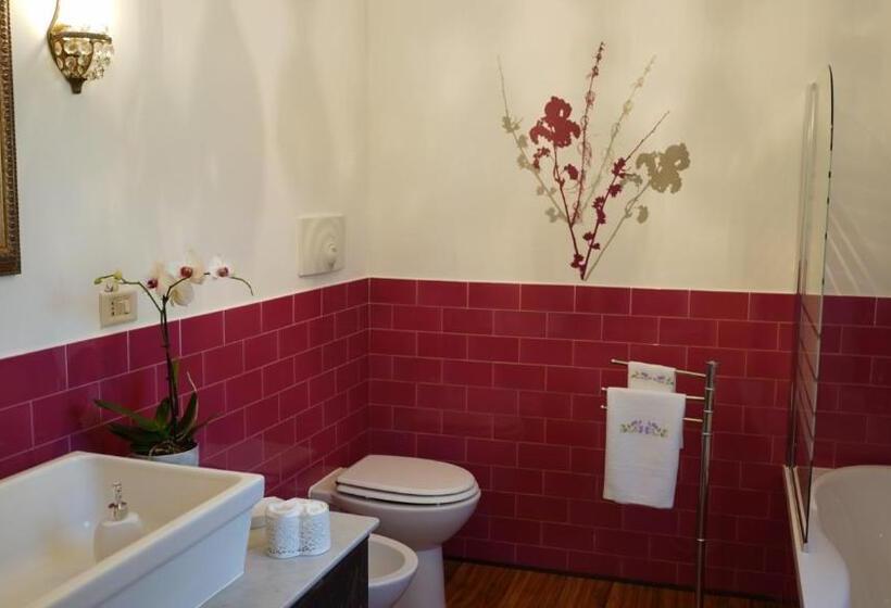 غرفة سوبيريور, Acquasale