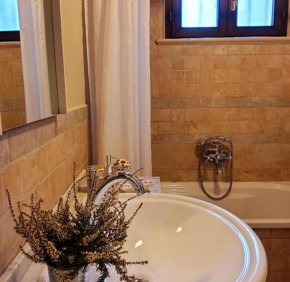 غرفة سوبيريور, Acquasale