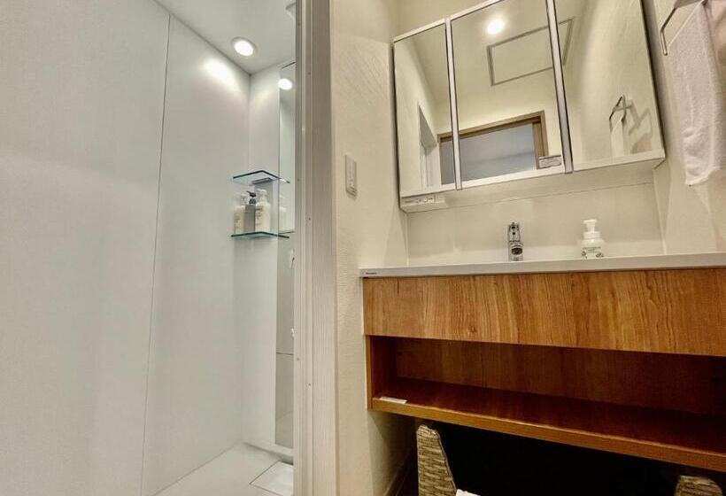 스위트, Coral Palace Onna By Sunset Avenue