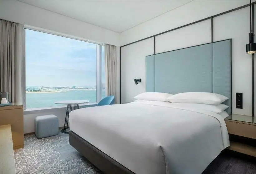 اتاق کلاسیک با تخت دونفره, Four Points By Sheraton Hong Kong, Tung Chung