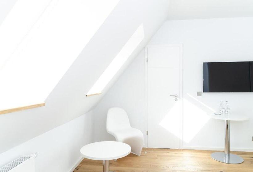 수피리어 룸, Hansenhof