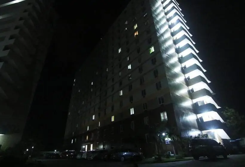 スタンダードスタジオ, Mak Z Condo Place